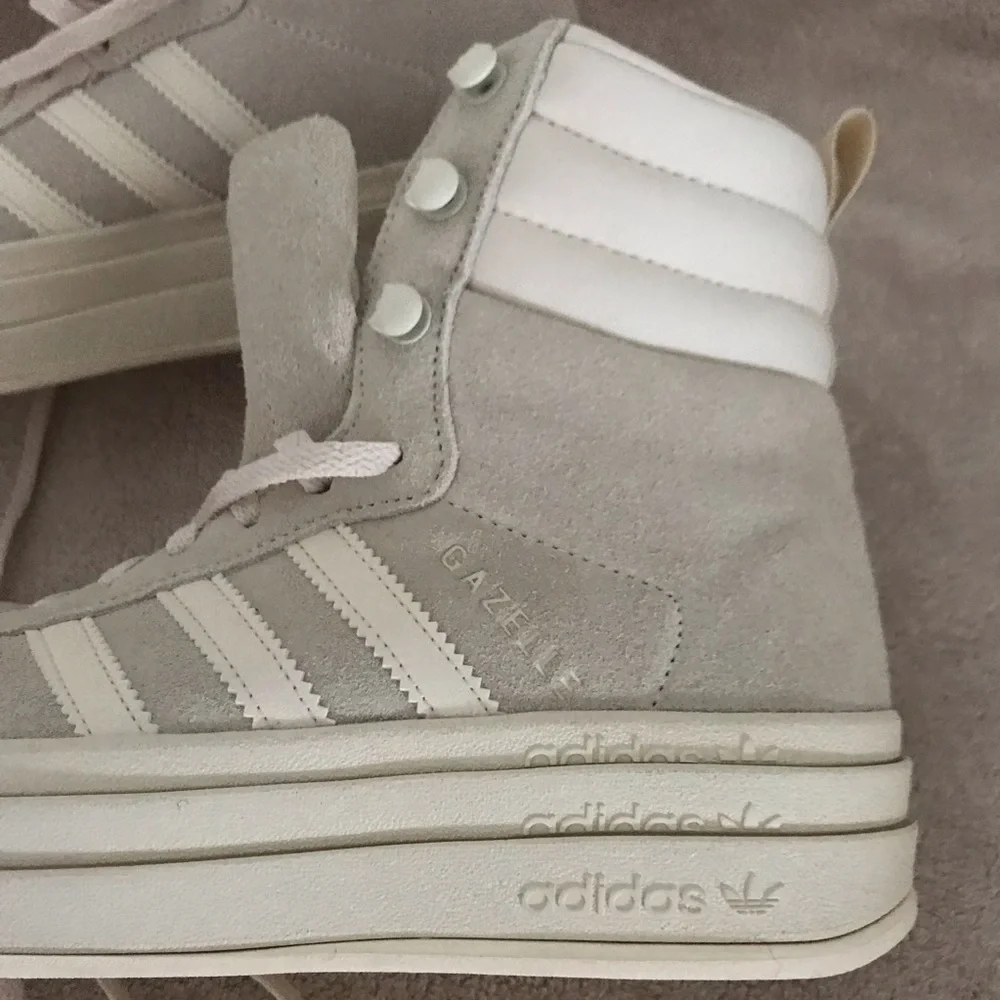 Women’s 5 ADIDAS Gazelle Wonder White High Top Lace Up Platform Sneaker Boot NWT - Picture 7 of 16